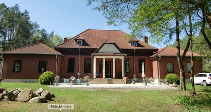 500 sqm villa on 8,000 sqm of land, 2000 m from the beach