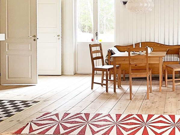 House | Dining - 4 Person Holiday Home in Enviken (Enviken)
