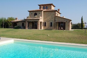 House | Exterior - Holiday Home Near Lago di Chiusi With Pool (Castiglione del Lago)