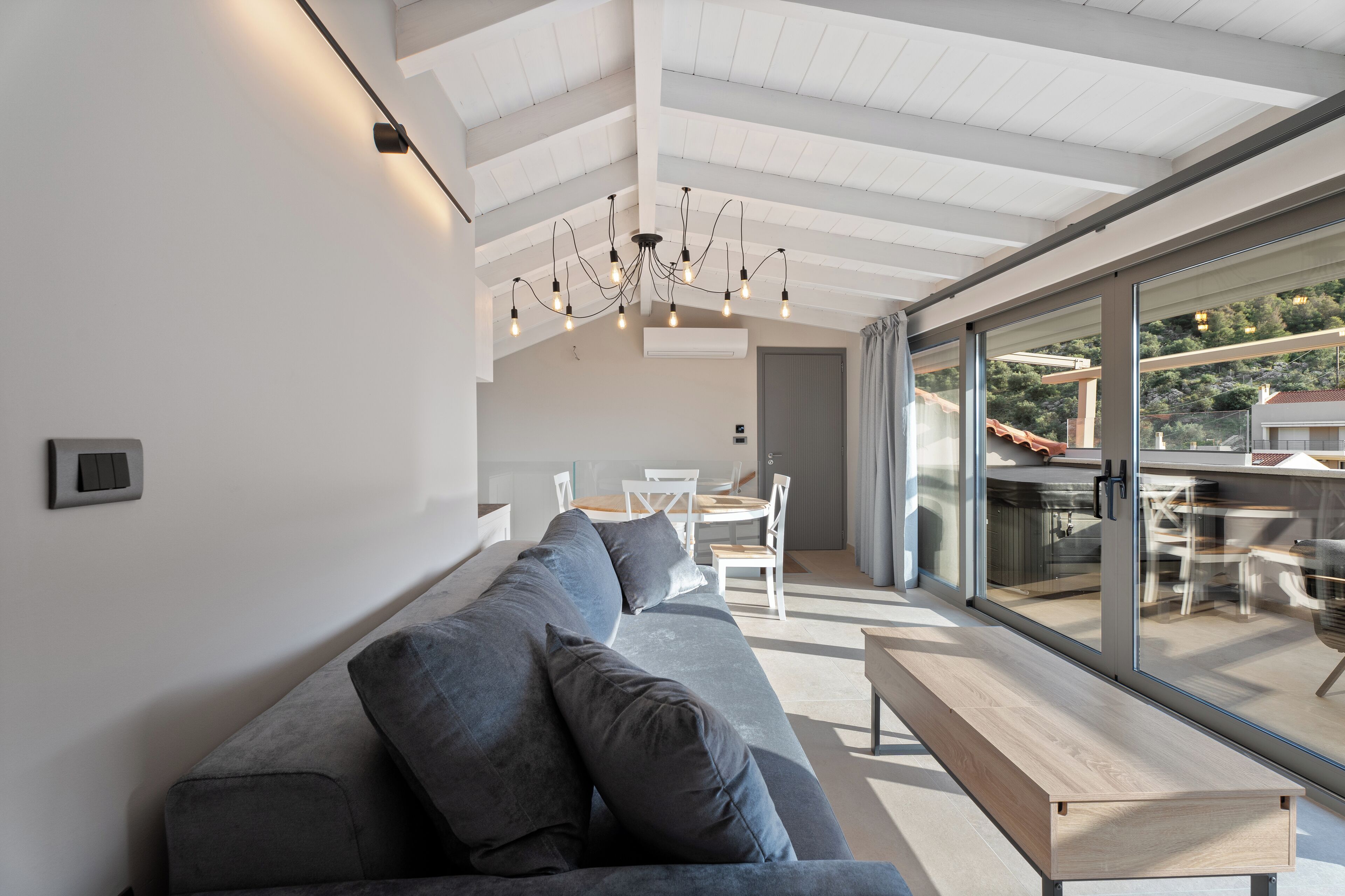 Family Suite, Sea View | Living area