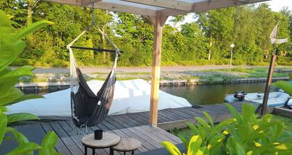 Ferienhaus mit Eigenem Bootssteg Direkt am Wasser