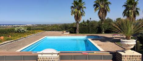 Utomhuspool