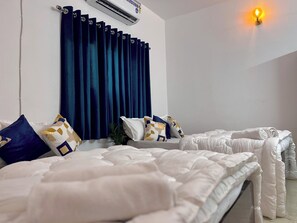 2 chambres, fer et planche à repasser, Wi-Fi, draps fournis