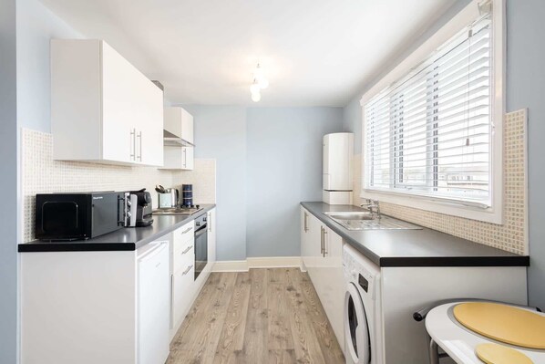 Microwave, oven, stovetop, coffee/tea maker