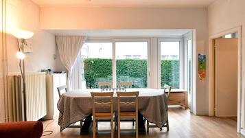 Villa | Dining