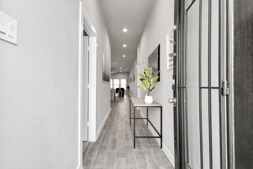 Exquisite 4 Bedroom Brand New Home in Katy