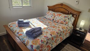 2 chambres, bureau, Wi-Fi gratuit, draps fournis