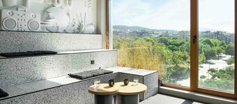 Zeus is Loose Hostel