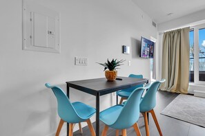 Luxury Condo, Balcony, Courtyard View | In-room dining - Modern suite steps to port credit Go (Mississauga)