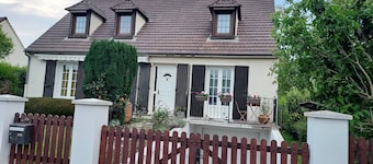 2 Bedroom Bed & breakfast in Gouvieux