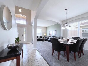 Casa, 6 habitaciones | Restauración