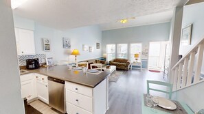 Interior - Relaxing Beach-View Townhome -Perfect Location- Free Golf & Activities Daily! (Panama City Beach)