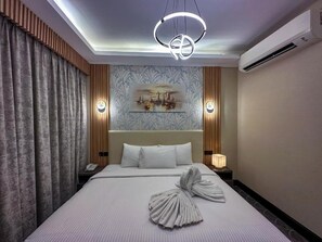 In-room safe, laptop workspace, free WiFi - Gold Sky Avenue Hotel (Dubai)