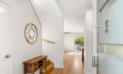 Unit 3 Broughton town house 20 meters to the beach!!