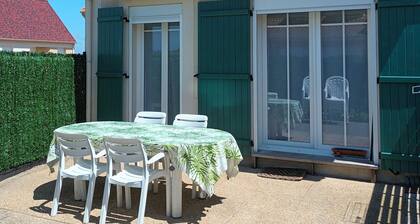 Maison Entière Située Dans un Hameau Clôturé, Avec Place de Parking Privative !