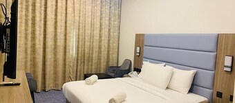 Silver Sand Hotel
