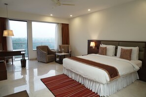 Club Double Room | Down comforters, pillowtop beds, in-room safe, desk - ALCOR HOTEL JAMSHEDPUR (Golmuri)