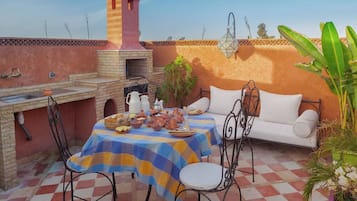 Petit déjeuner buffet compris tous les jours