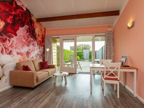 Living area - Romantic Getaway Near Beach (Koudekerke)