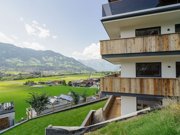 Apartment | Exterior