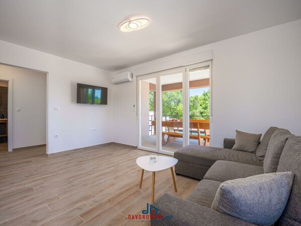 Living area - Villa Stocozzi Comfortable Holiday Residence (Svetvincenat)