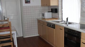 Căn hộ | Bếp riêng | Lò nướng, ấm điện, lò nướng bánh mì