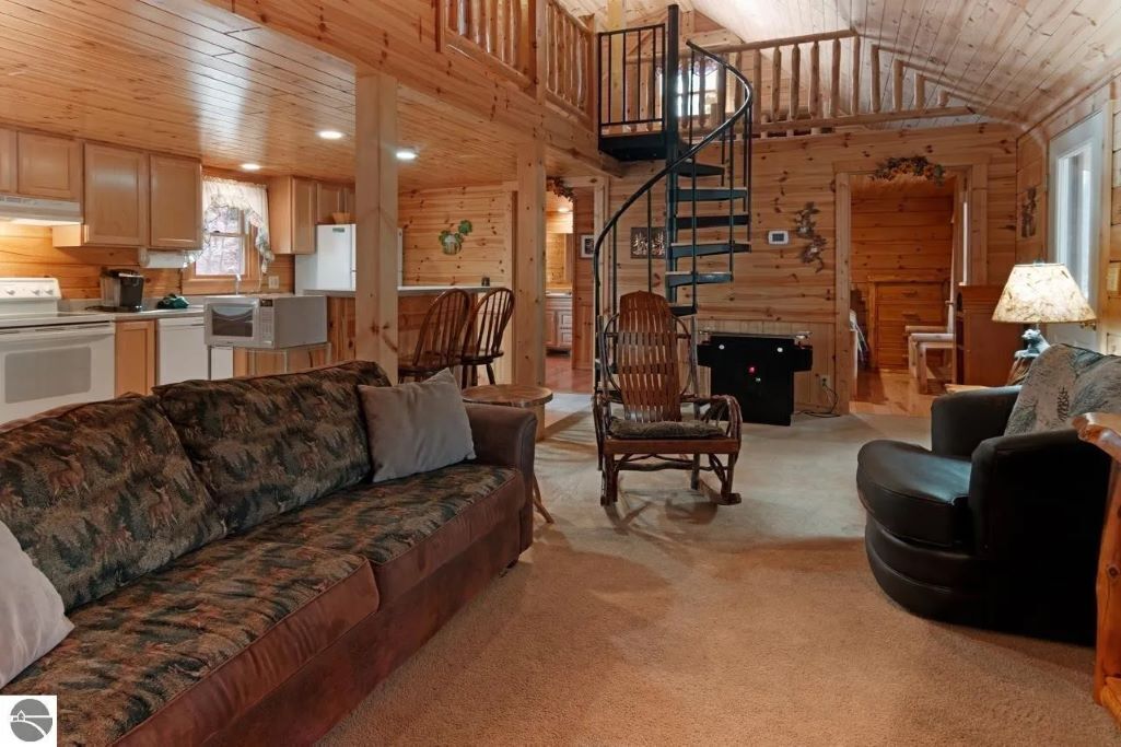 Smart TV, chimenea, videojuegos y reproductor de DVD 