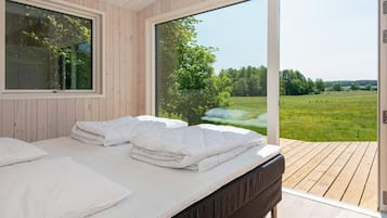 House | 7 bedrooms, individually furnished