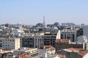 Exterior - Balcony, 2 Rooms, View of Eiffel Tower, 60m² (Boulogne-Billancourt)