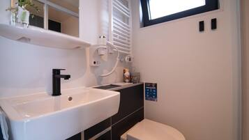 Mobil Karavan | Kamar mandi