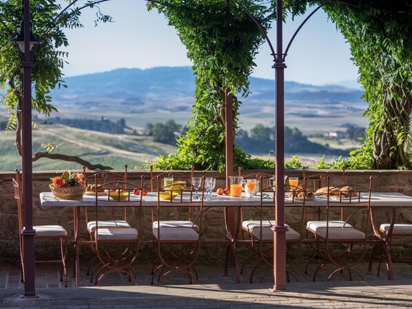 Villa | Restaurantes