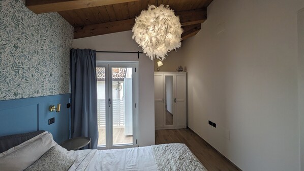 2 chambres, fer et planche à repasser, Wi-Fi, draps fournis