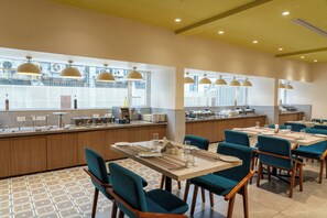 Restaurant - Shilton Dee Cee (Chennai)