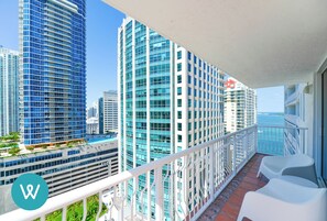 Comfort Condo, Non Smoking, City View | Balcony - Brickell city View Condo with Pool (Miami)