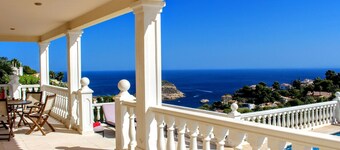 Villa With Heated Pool