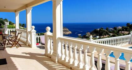 Villa With Heated Pool