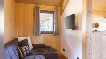 Chalet | 4 bedrooms, individually furnished, bed sheets