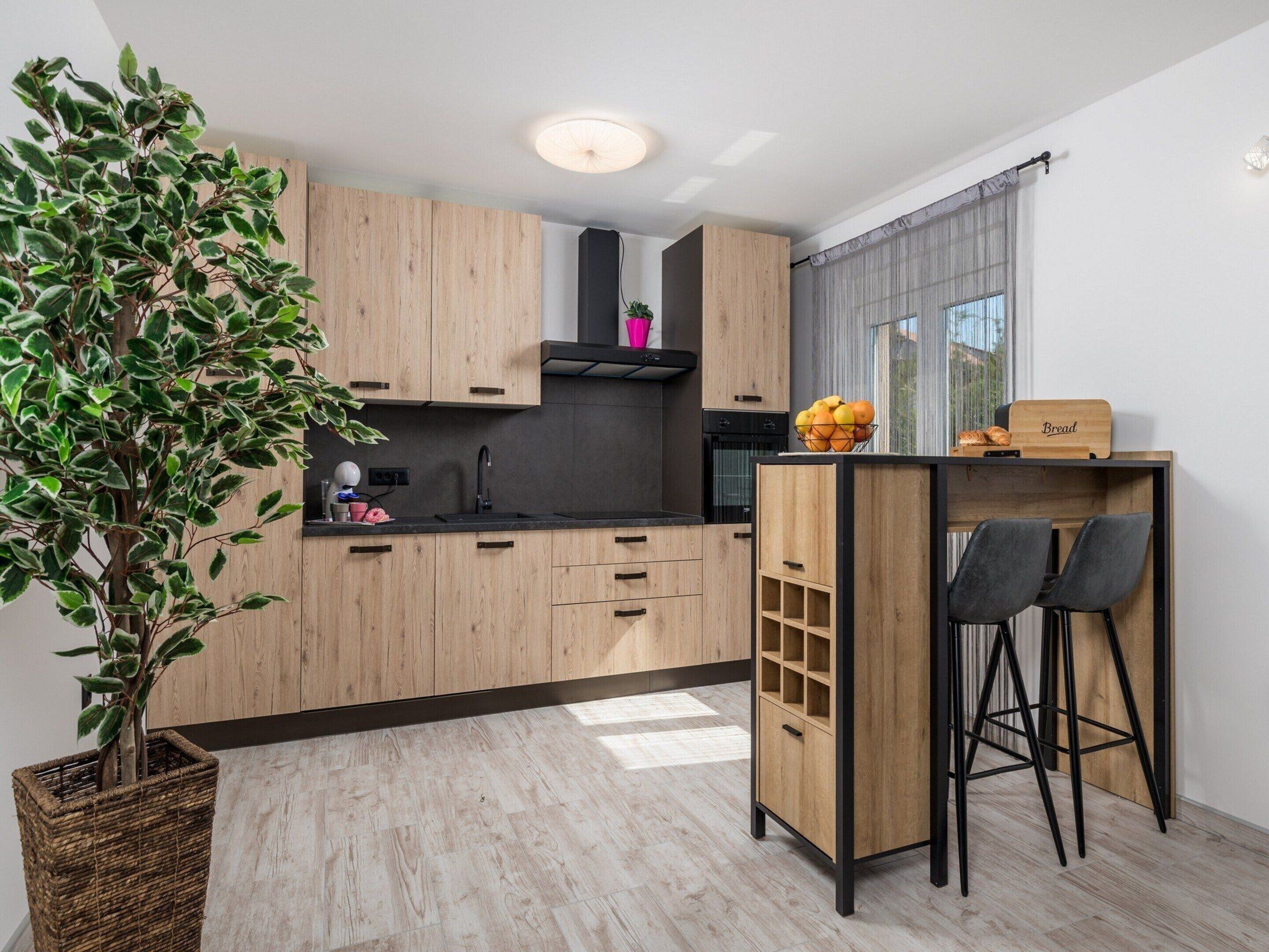 Vila | Dapur pribadi | Lemari es, microwave, oven, dan kompor