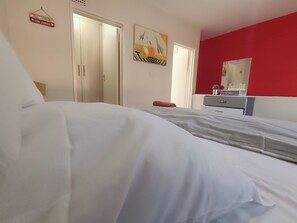 1 bilik tidur, seterika/papan seterika, Wi-fi percuma, cadar katil 