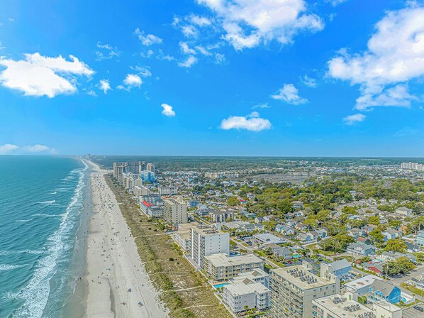 サンラウンジャー、ビーチタオル