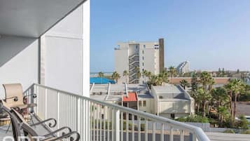 Condo, Multiple Beds, Balcony, Partial Sea View (Aquarius 408) | Property grounds