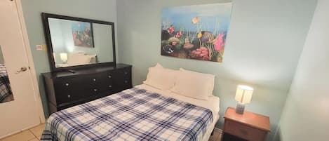 Condo, Multiple Beds, Balcony, Partial Sea View (Aquarius 408)