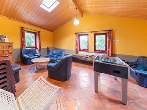 House | Game room - Spacious Group Stay in Wanne (Trois-Ponts)