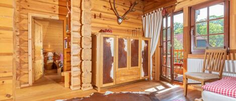Apartment | 2 bedrooms, individually furnished, iron/ironing board