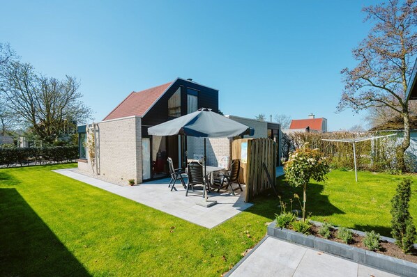 House | Outdoor dining