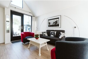 House | Living area - Bungalow on Holiday Park De Klepperstee Ouddorp (Ouddorp)