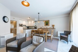 Apartment | Interior - Apartment Near Seawall With sea View (Koksijde)