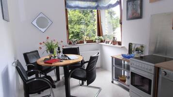 House | Private kitchen | Oven, electric kettle, toaster