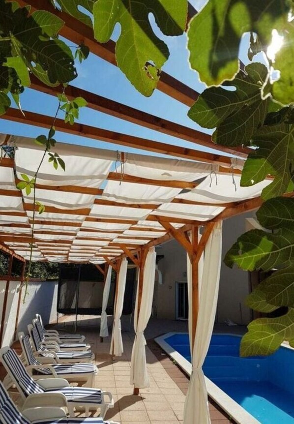 Property grounds - Villa August M Comfortable Holiday Residence (Zminj)