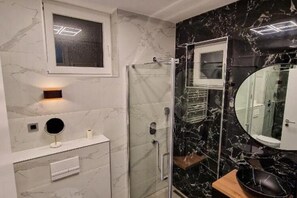 Apartment | Bathroom | Hair dryer - Urban Luxury Apartment Zagreb (Zagreb)